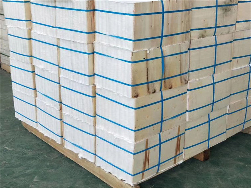 肇慶正規的硅酸鋁纖維毯