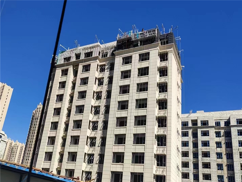 廊坊中交泰合花園巖棉板施工